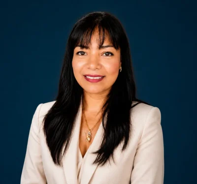Leticia Reyes Guerrero creadora de Sostenidos.com para los emprendedores digitales